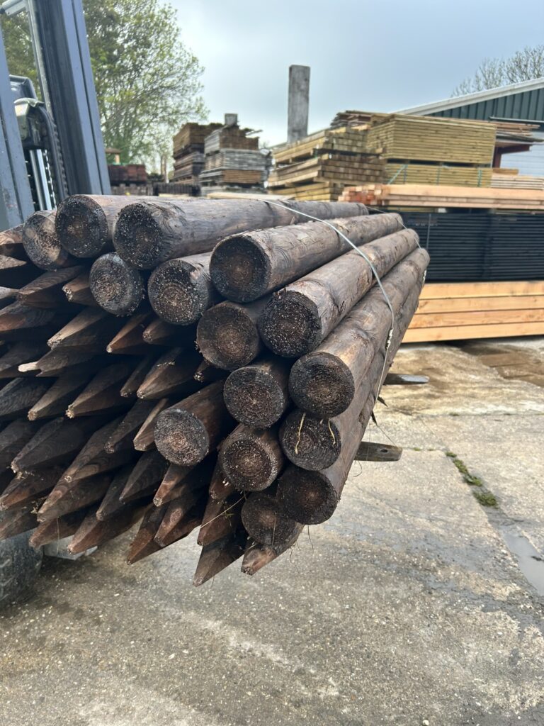 Nobifix ronde paal ø100 mm geschild gepunt