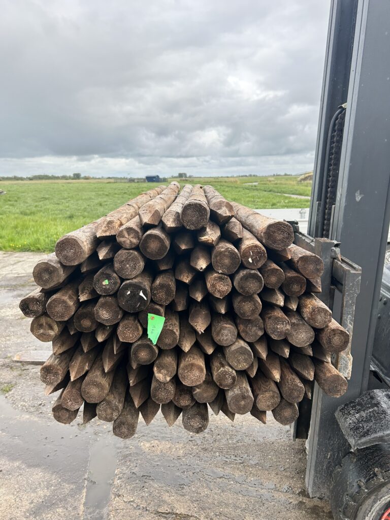 Nobifix ronde paal ø70 mm geschild gepunt
